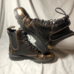 Blundstone Black and Gold ladies Boots